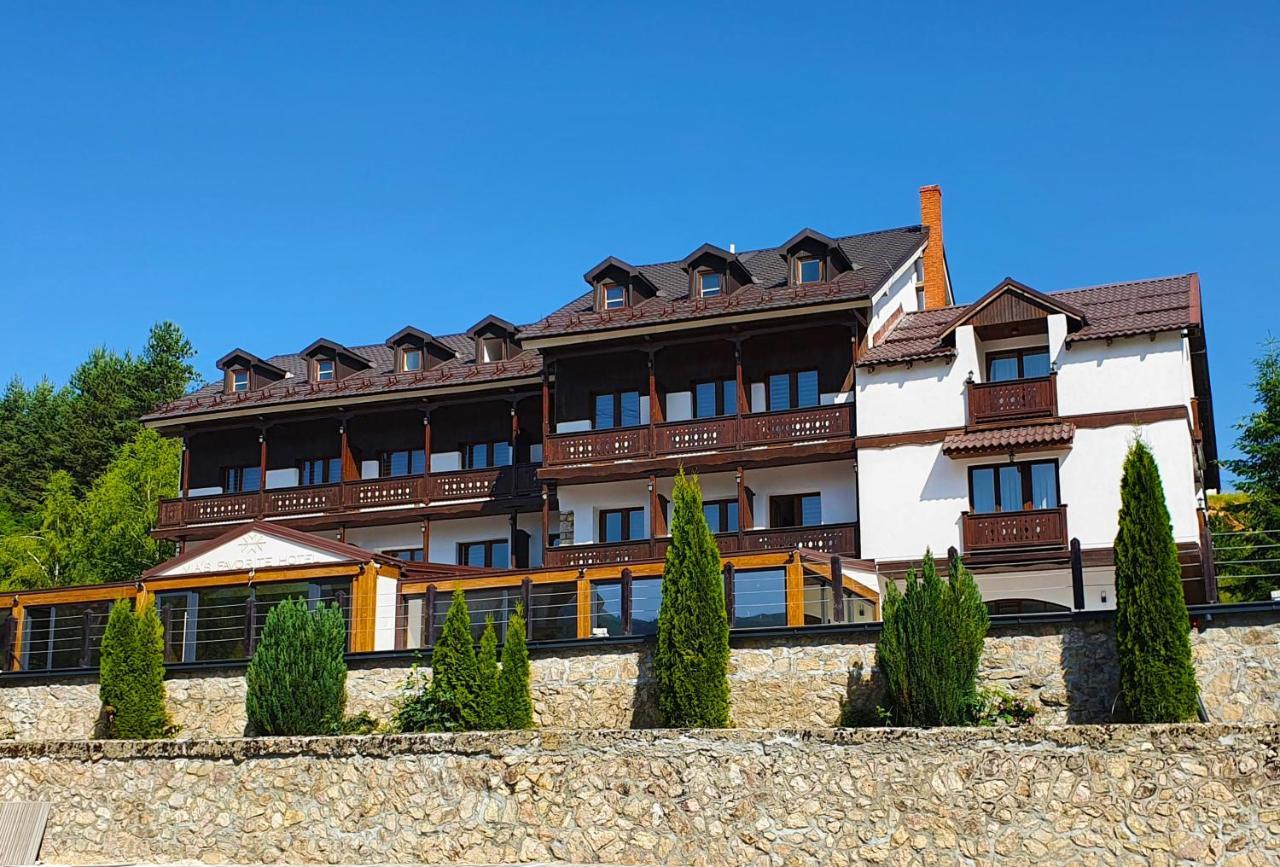 Mia'S Favorite Hotel Mavrovo Exterior photo